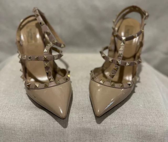 VALENTINO Beige Nude ROCKSTUD Ankle Strap Heels Pumps Shoes - Size 40