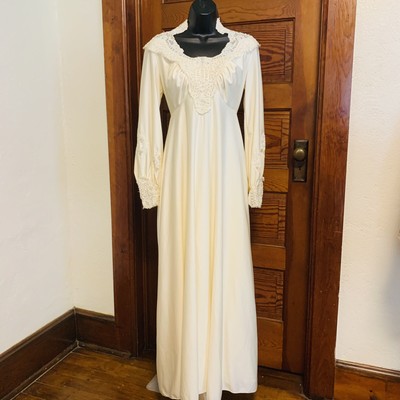 Vtg 70's Bridal Wedding Dress S/M Ivory Boho Sweetheart Neck Long Sleeve Pearls