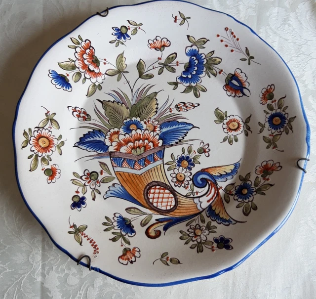 Ancienne assiette décor paysanne, de Saint Clément Blanc/Bleu Céramique Floral,Végétal/Illustration - Vendu