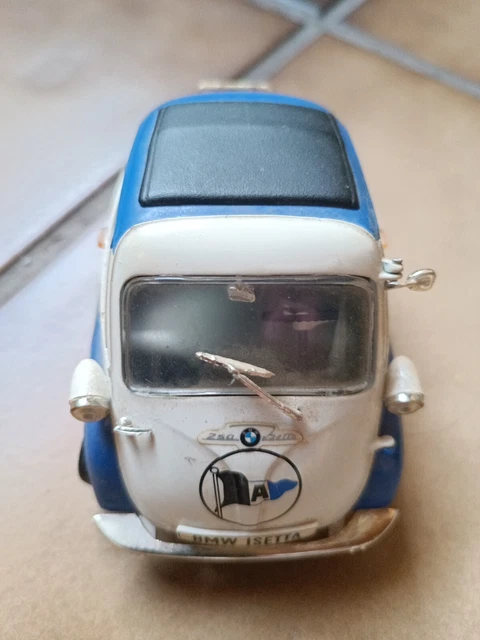 BMW Isetta 250, Club De Foot Arminia Bielefeld, Revell 1/18, 08948, état Excellent
