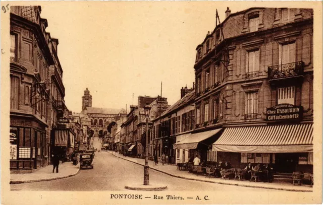 CPA  Pontoise - Rue Thiers    (290596)