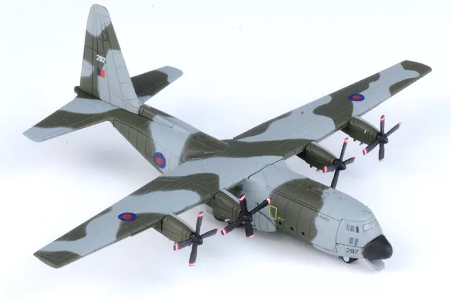 4675-110 Atlas Editions Hercules C.Mk 1 1/250 Model XV297 RAF Lyneham Transport 2