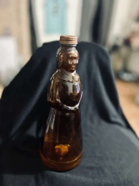 Vintage Aunt Mrs. Butterworth 10” Amber Glass Syrup Bottle with Metal Lid