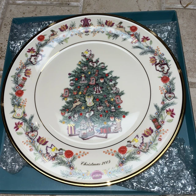 Lenox CHRISTMAS TREES AROUND THE WORLD Collector Plate 2005 Hungry NIB Limited