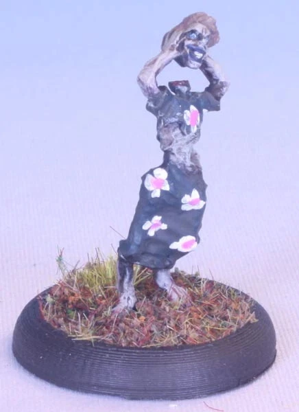 Female Zombie Miniature with Severed Head: 28mm Undead, Headless Zombie, Metal