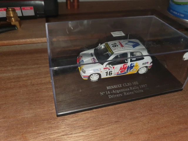 RENAULT CLIO V6 TROPHY 1/43 Universal Hobbies Zepter (54) EUR 15,00 - FR