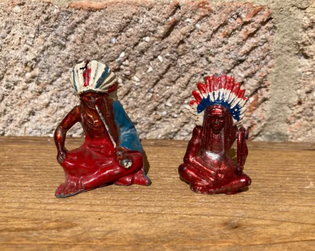 2 x AMERICAN NATIVE INDIAN CHIEF PIPE WILD WEST CRESCENT TOYS 1950s ARTICULATED