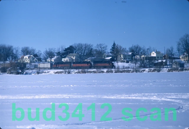 MILW Milwaukee Road GP40 #2036 at Pewaukee WI 1970 ORIGINAL Slide!