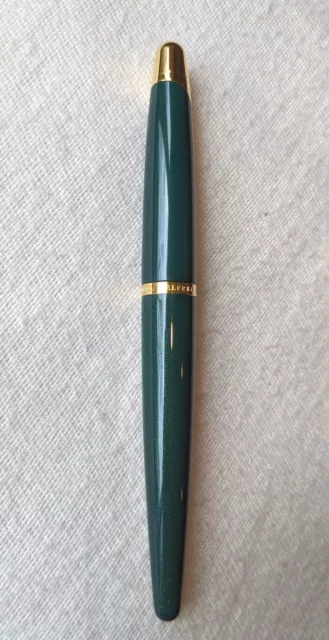 Alfred Dunhill AD2000 Metallic Emerald Green Fountain Pen 18K-750 M Nib