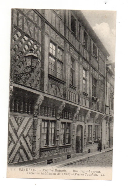 60 - Beauvais - Vieilles Houses Street Saint Laurent (B46)