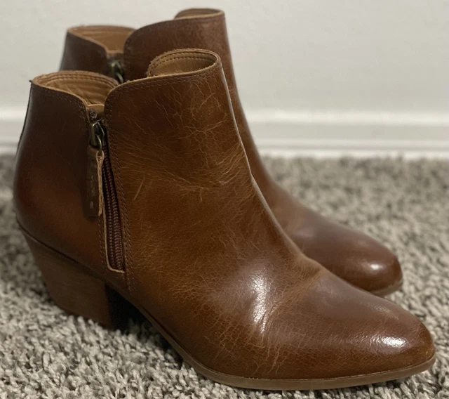 Frye judith deals zip bootie cognac