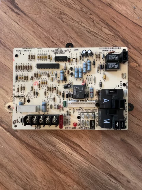 Carrier CEBD430438 06A Furnace Control Circuit Board HK42FZ013
