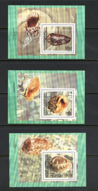 R3429 Comoros 1992 Muscheln Blätter MNH