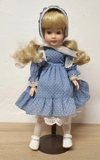 Poupée d'artiste poupée en porcelaine doll 39 cm collector