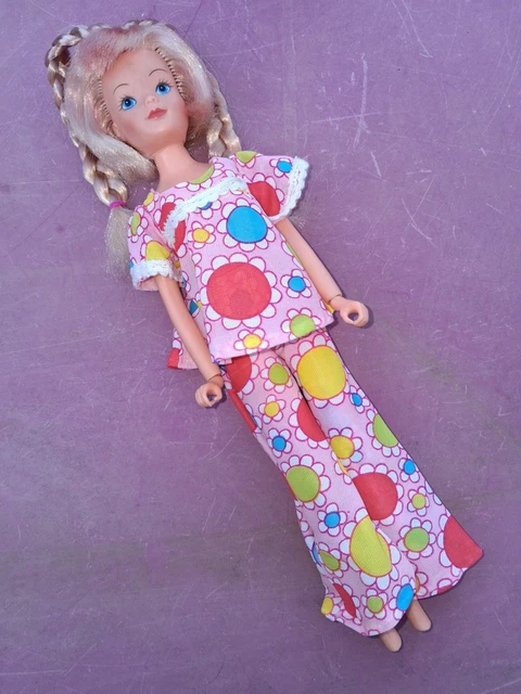 POUPEE TRESSY DE Bella 31- 14 EUR 29,99 - FR