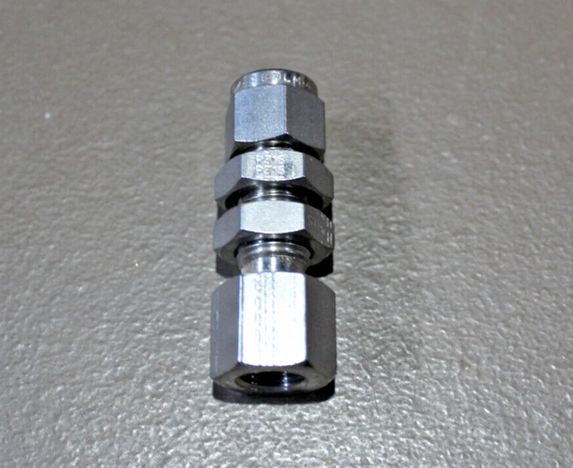 SWAGELOK BULKHEAD FITTING 1/4" Compression Tube X 1/8" Fnpt 15.00