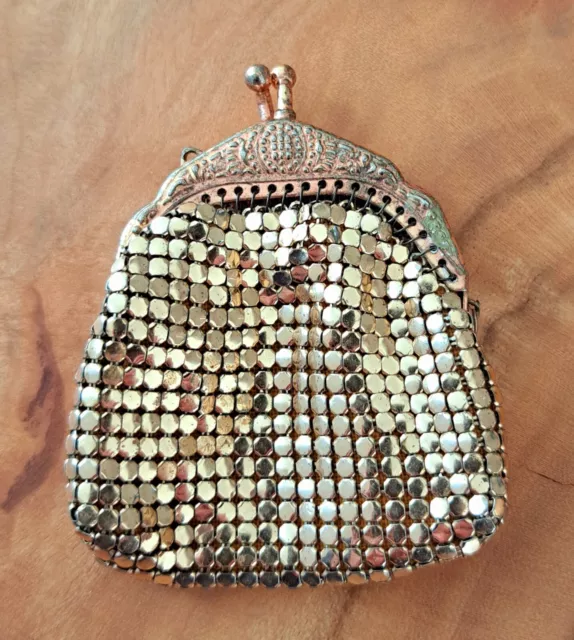 Sweet Little Glomesh Coin Purse - Gold