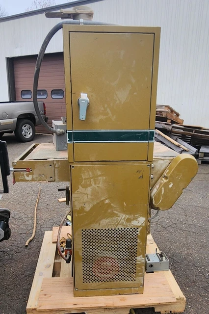 POWERMATIC® 25" Wide Industrial Belt Sander 3