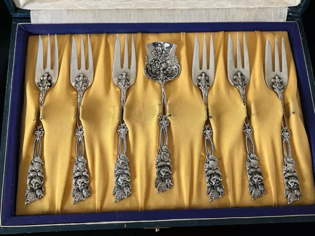 Antique Boxed Set of German 935 Silver Pasty Cake Forks & Berry Spoon - NIce!