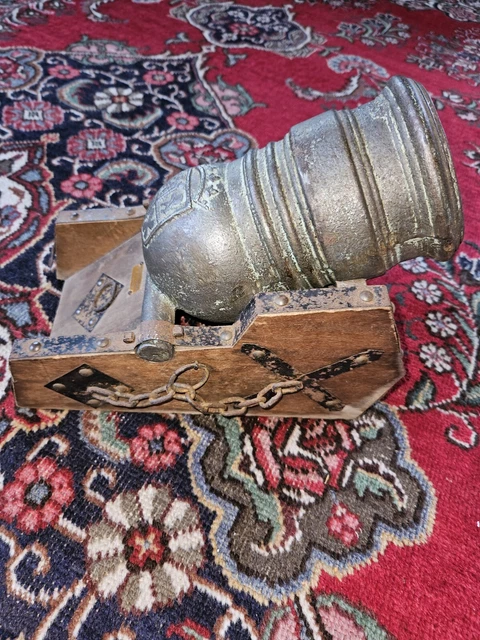 Vintage 11" Metal Wood Cannon SPAIN Mortero Espanol SIGLO XVII Coat of Arms
