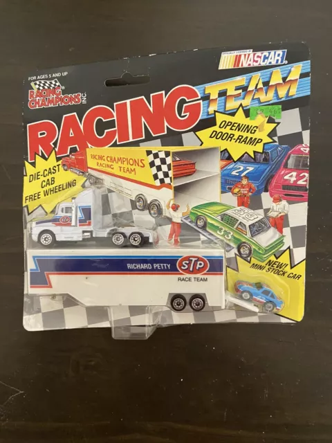 1992 Richard Petty STP Racing Team Semi Truck with #43 Micro Machine Car