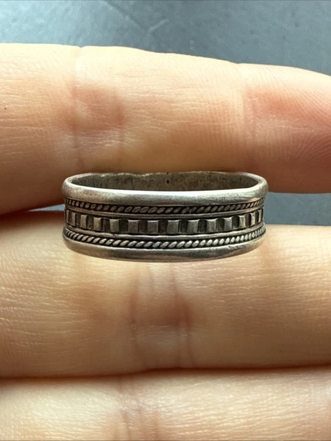 Bague Ancienne En Argent Massif 925 - Taille 57, Style Jonc Alliance, Créateur Berbère, Occasion