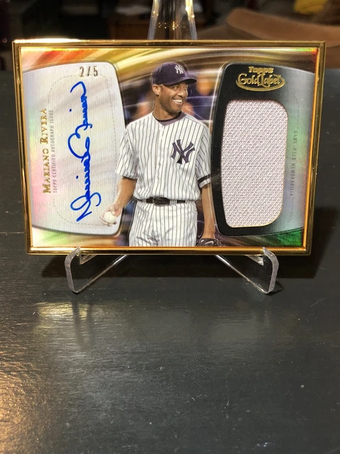 2022 Topps Gold Label Mariano Rivera Golden Greats Framed Jumbo Auto Relic, #2/5