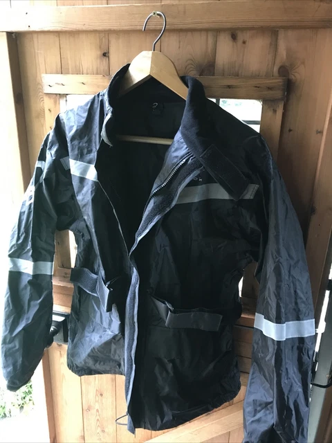 Schwarze wasserdichte leichte Motorradjacke S