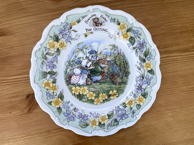 The Outing プレート ブランブリーヘッジ ロイヤルドルトン 飾り皿 ROYAL DOULTON（ロイヤルドルトン） ブランブリーヘッジ オータム 飾り