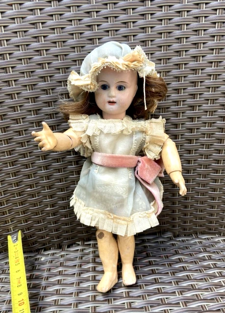 Chapeau ancien poupée - France