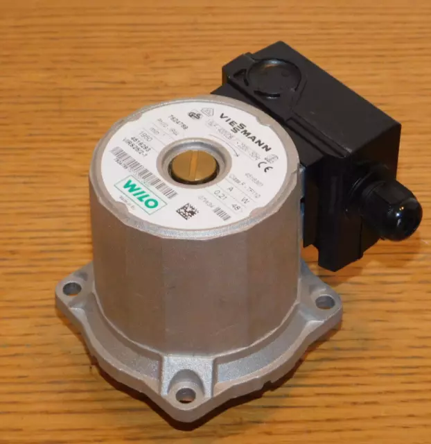 WILO Viessmann 7824789 F-TF110 moteur pompe de circulation circulateur CHAUDIERE WILO Viessmann 7824789 F-TF110 moteur pompe de circulation circulateur CHAUDIERE