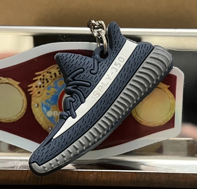 Keychain Retro Sneaker Zebra Yeezy AJ 1 3 4 6 11  Brand New 2D version