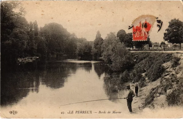 CPA Le Perreux Les Bords de la Marne FRANCE (1370345)