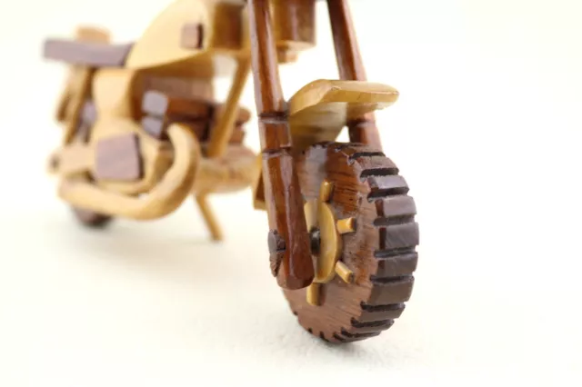 Maquette moto décorative jouet en miniature fait main vintage en bois 3