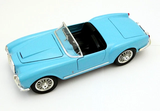 LANCIA AURELIA B24 Spider 1955 Burago 1/18 Bleu Blue Voiture