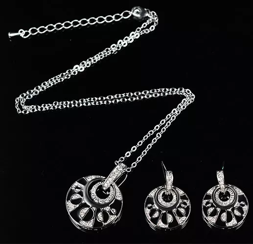 Set Bijoux Collier Chaîne Pendentif Goujon Argenté Émail Cristal