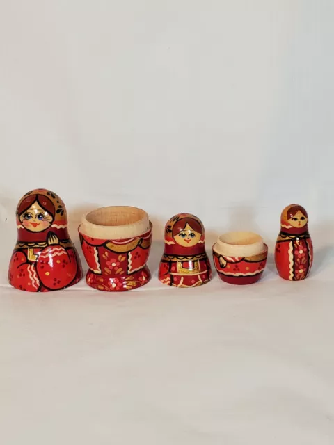 Gorgeous Russian Matpewka Nesting Dolls Hand Painted Set Of 3 W/ Sticker 2