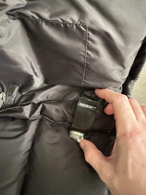 The North Face 700 Nuptse Puffer Jacket Black Men’s Small Padded Waterproof Down 6
