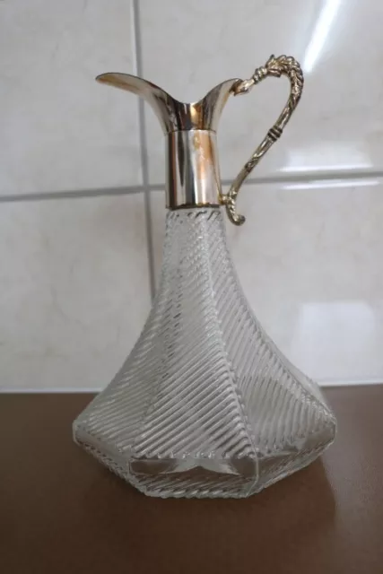 Ancienne carafe en verre et métal argenté, Alte Karaffe aus Glas und silbernem M