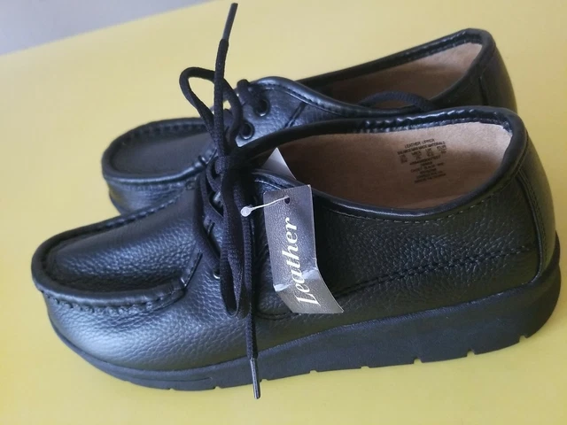 Cobbie cuddlers women's cacey on sale wide leather comfort shoe