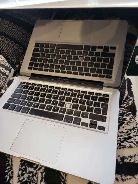MACBOOK PRO i5