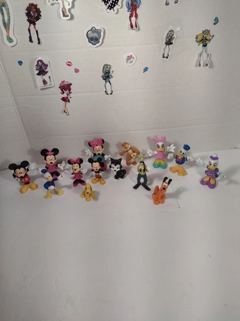 Disney Mickey Mouse and Friends Lot of 14 Different PVC  Mini Figures GUC