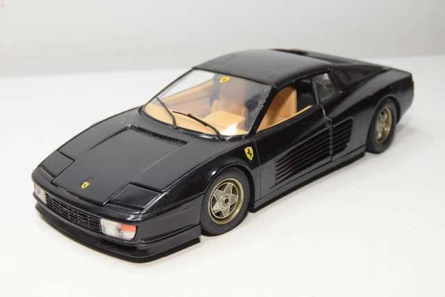 Ferrari Testarossa 1984 Noire – Échelle 1/18 – Bburago – Miniature Zamac – Occasion