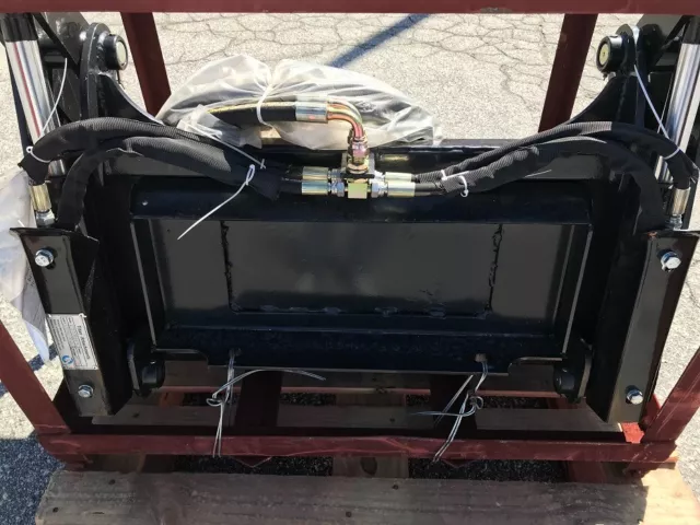 Titan 35" 4-IN-1 Combo Mini Skid Steer Bucket W/ Cutting Edge V2 C35TORO41V2