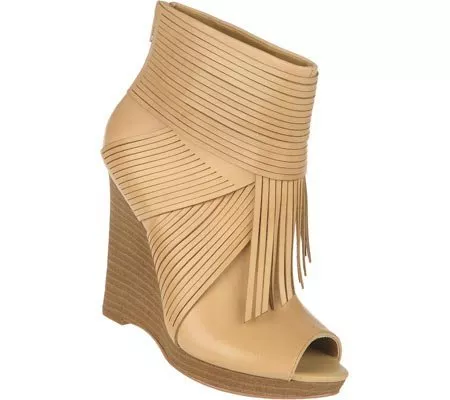 NIB NEW 139 new Carlos by Carlos Santana Women s Curious Boot