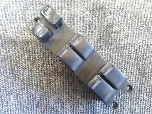 NISSAN Laurel 2000 GF-GC35 Power Window Switch 254018L500 [Used] [PA78188105]