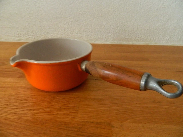 CASSEROLE ORANGE EN Fonte Emaillée Le Creuset Made In France N°22 Bec Verseur EUR 35,00 - FR