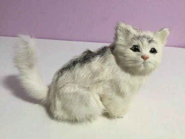 Cat Kitten Fur Figurine JJ