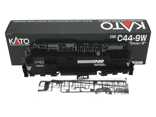 Kato 37-1801 HO Norfolk Southern GE C44-9W Dash 9 Diesel #8936 LN/Box