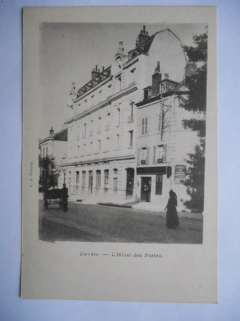 CPA "Nevers - L'hôtel des postes"